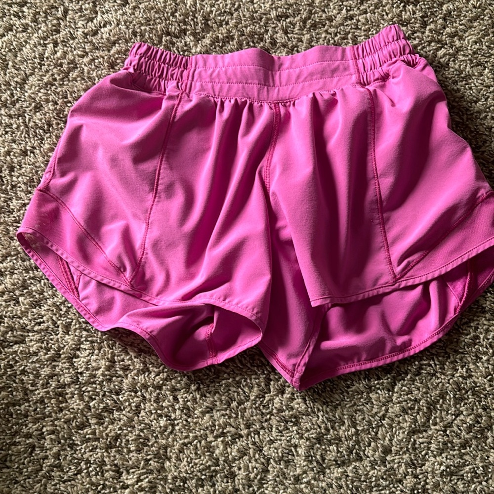 Lululemon Hotty Hots Sonic Pink 4”